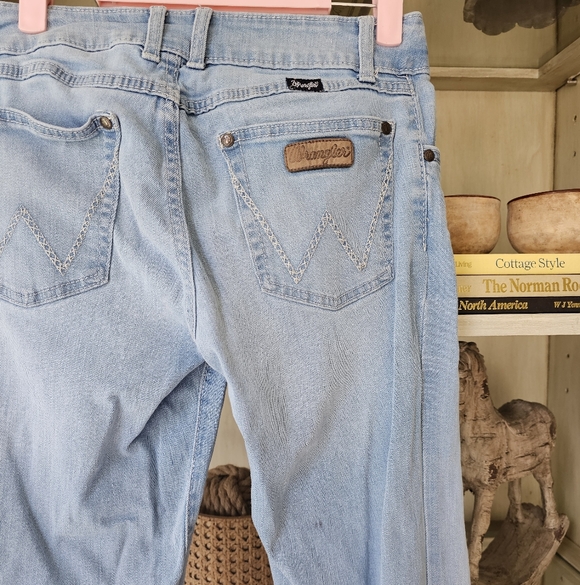 Wrangler Retro Mae Light Wash Trouser Jeans - Picture 10 of 11